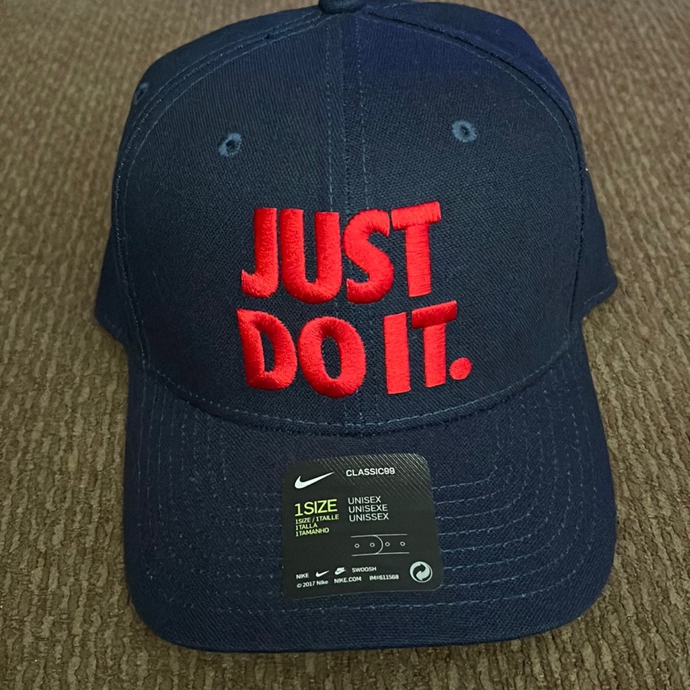 NWT Nike Hat unisex